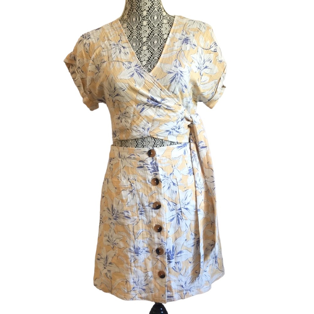 Lost + wander 2 piece skirt set wrap top floral rayon crop button skirt